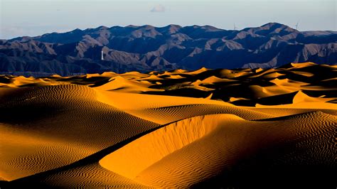 are there any deserts in china